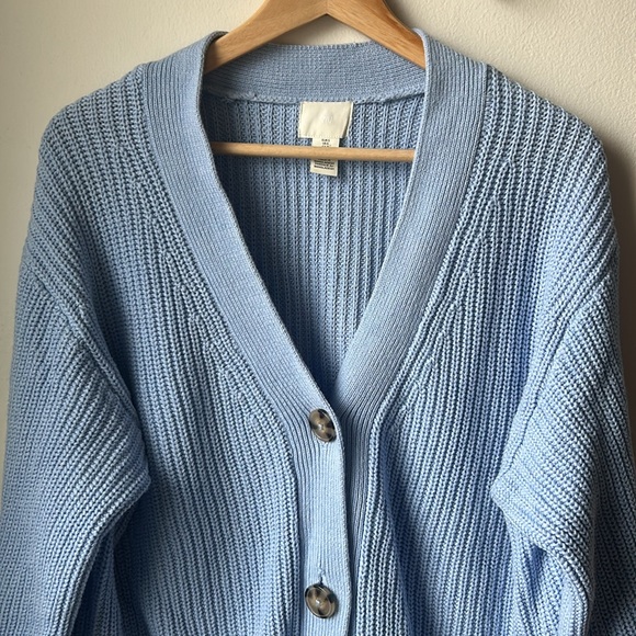 H&M Sweaters - H&M Light Blue Oversized Chunky Knit Cardigan | Like New | Cozycore, Cozy, Fall